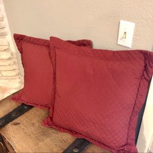 Set of red pillows.